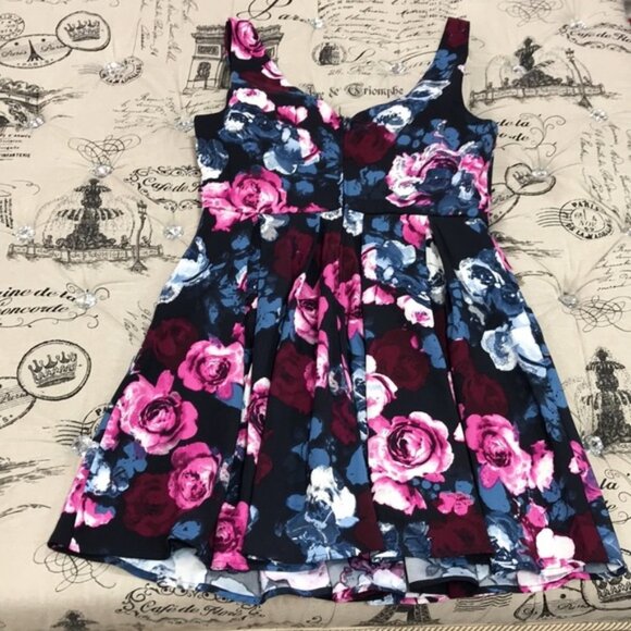 Trixxi Trendy Plus Floral-Print Fit & Flare DRESS - Picture 6 of 8